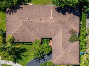 6830 SW 93rd Ct, Miami FL 33173