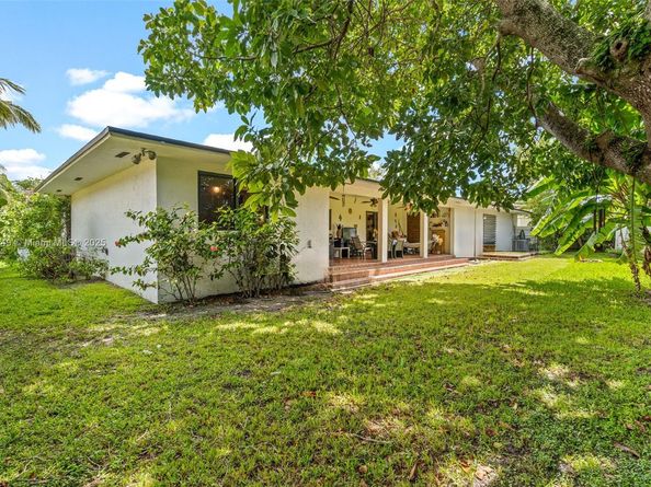 6830 SW 93rd Ct, Miami FL 33173