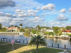 230 N Federal Hwy 305, Deerfield Beach FL 33441