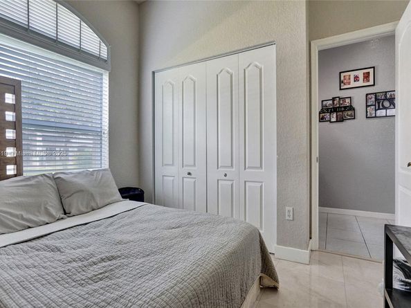 12974 SW 24th St, Miramar FL 33027