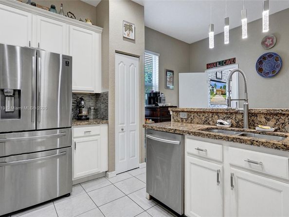 12974 SW 24th St, Miramar FL 33027