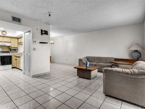 18370 Mediterranean Blvd 125, Hialeah FL 33015