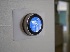 848 Brickell Key Dr 306, Miami FL 33131