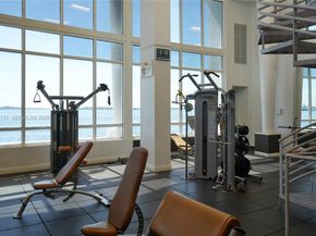 848 Brickell Key Dr 306, Miami FL 33131