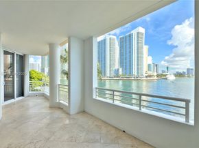 848 Brickell Key Dr 306, Miami FL 33131