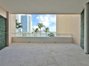 848 Brickell Key Dr 306, Miami FL 33131