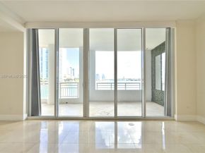848 Brickell Key Dr 306, Miami FL 33131