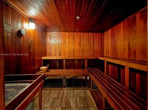 848 Brickell Key Dr 306, Miami FL 33131