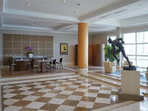 848 Brickell Key Dr 306, Miami FL 33131