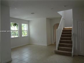 10012 NW 7th St 216, Miami FL 33172