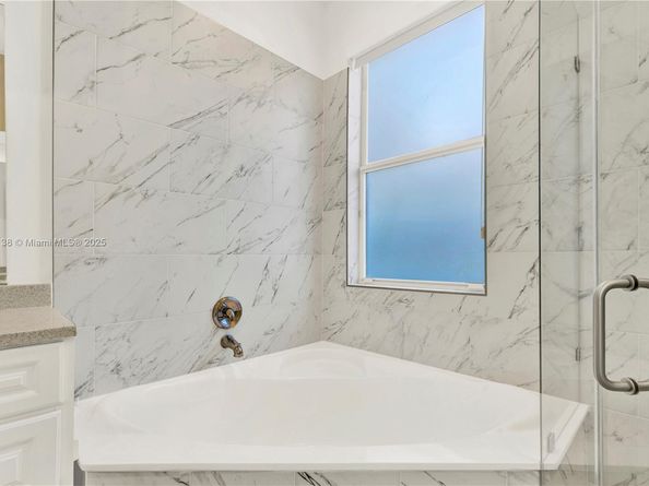 23824 SW 107th Pl, Homestead FL 33032