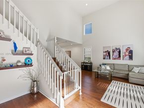 500 Cambridge Dr, Weston FL 33326