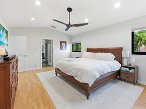 500 Cambridge Dr, Weston FL 33326