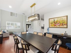 500 Cambridge Dr, Weston FL 33326