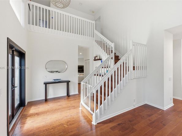 500 Cambridge Dr, Weston FL 33326