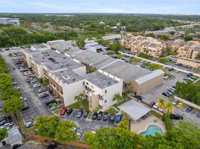 10900 SW 104th St 121, Miami FL 33176