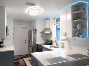 942 SW 8th Pl, Florida City FL 33034