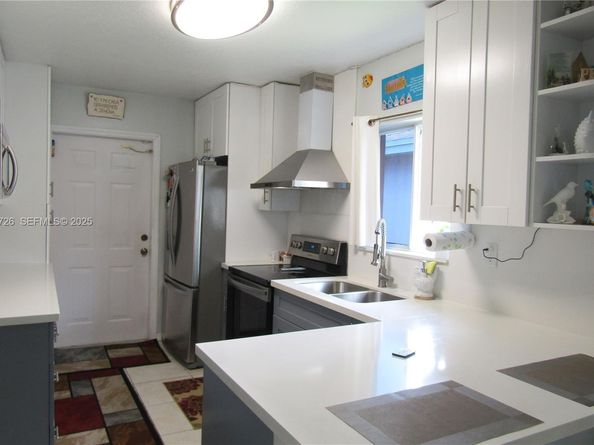 942 SW 8th Pl, Florida City FL 33034