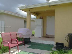 942 SW 8th Pl, Florida City FL 33034