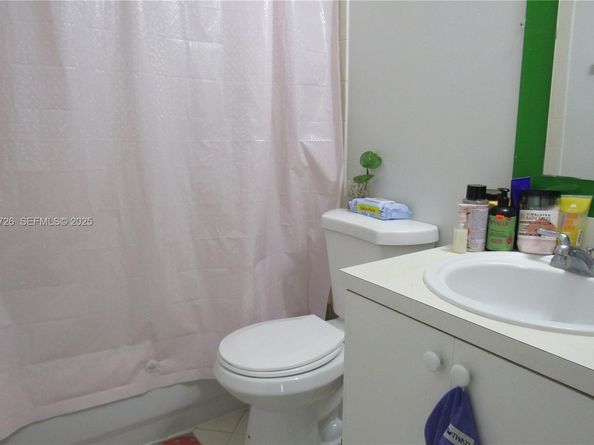 942 SW 8th Pl, Florida City FL 33034