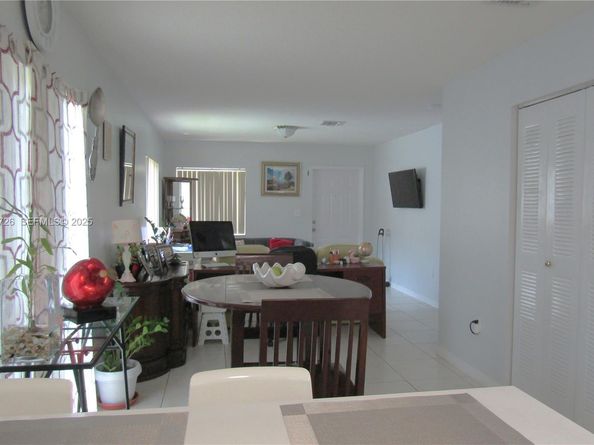 942 SW 8th Pl, Florida City FL 33034