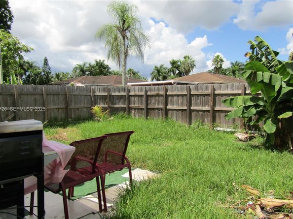 942 SW 8th Pl, Florida City FL 33034