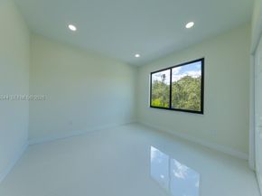 4547 SW 186th Way, Miramar FL 33029