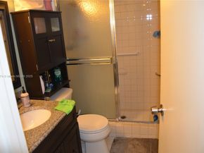 2851 Somerset Dr 415, Lauderdale Lakes FL 33311