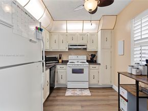 2851 Somerset Dr 415, Lauderdale Lakes FL 33311