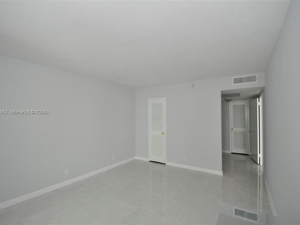 2030 S Ocean Dr 1504, Hallandale Beach FL 33009