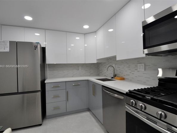 2030 S Ocean Dr 1504, Hallandale Beach FL 33009