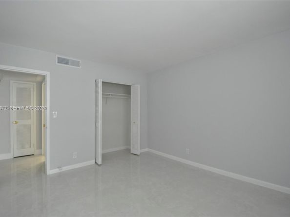 2030 S Ocean Dr 1504, Hallandale Beach FL 33009