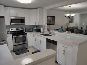 500 NE 12th Ave 102, Hallandale Beach FL 33009