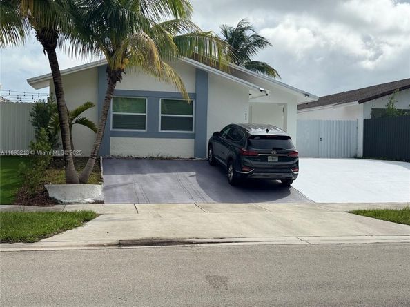 11958 SW 210th Ter, Miami FL 33177