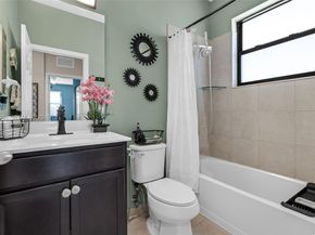 3747 NE 1st St, Homestead FL 33033