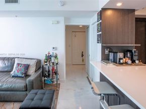 110 Washington Ave 1722, Miami Beach FL 33139