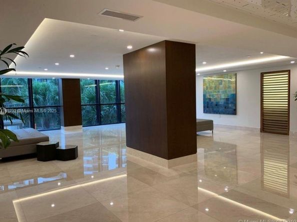 540 Brickell Key Dr 310, Miami FL 33131