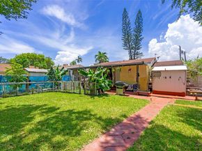 811 NW 24th ct, Miami FL 33125