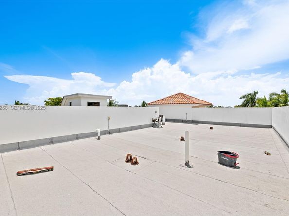 5900 NE 21st Ln, Fort Lauderdale FL 33308