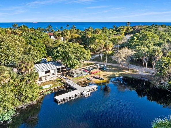 5900 NE 21st Ln, Fort Lauderdale FL 33308