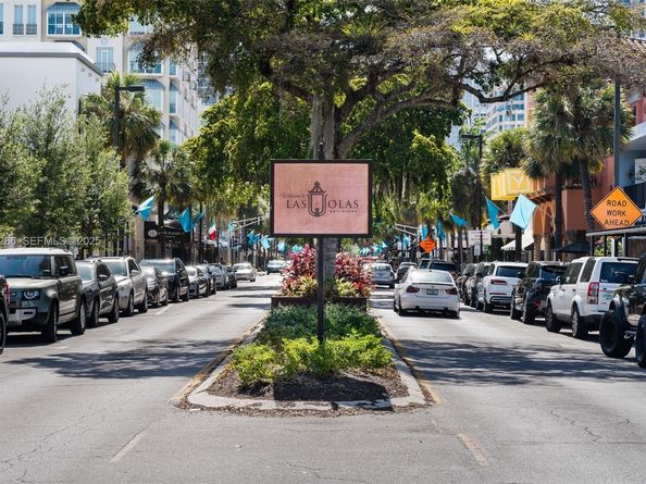 5900 NE 21st Ln, Fort Lauderdale FL 33308