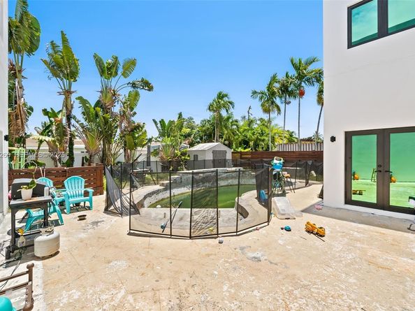 5900 NE 21st Ln, Fort Lauderdale FL 33308