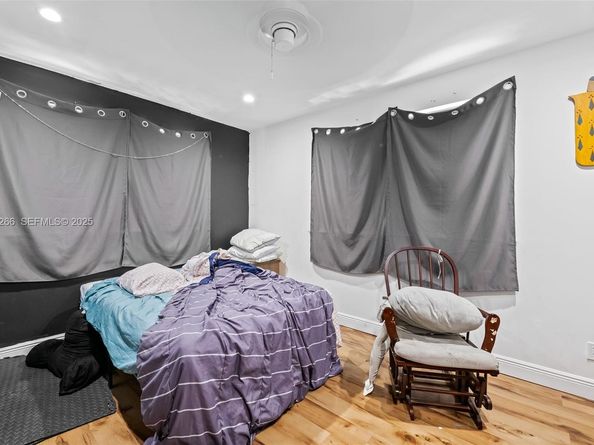 5900 NE 21st Ln, Fort Lauderdale FL 33308