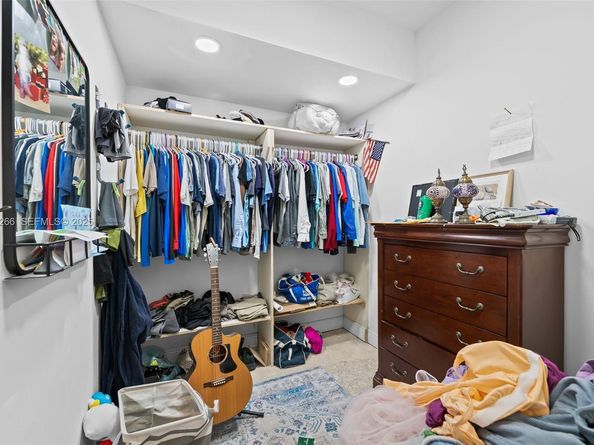 5900 NE 21st Ln, Fort Lauderdale FL 33308