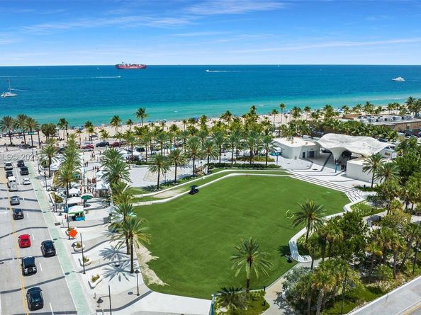 5900 NE 21st Ln, Fort Lauderdale FL 33308