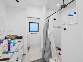 5900 NE 21st Ln, Fort Lauderdale FL 33308