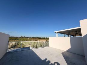 25823 SW 145th Ave, Homestead FL 33032