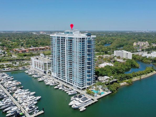 17301 Biscayne Blvd 1404, North Miami FL 33160