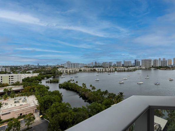 17301 Biscayne Blvd 1404, North Miami FL 33160