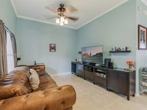 2390 SE 17th Ter, Homestead FL 33035